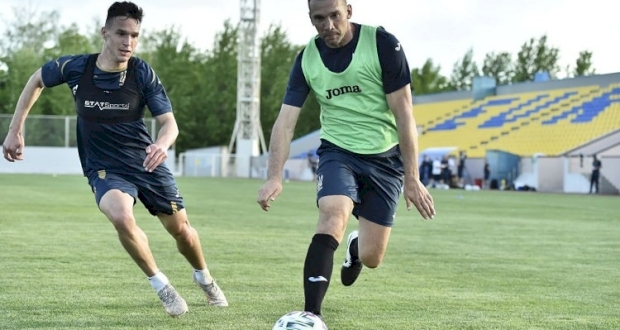 Андрей Шевченко (справа), УАФ