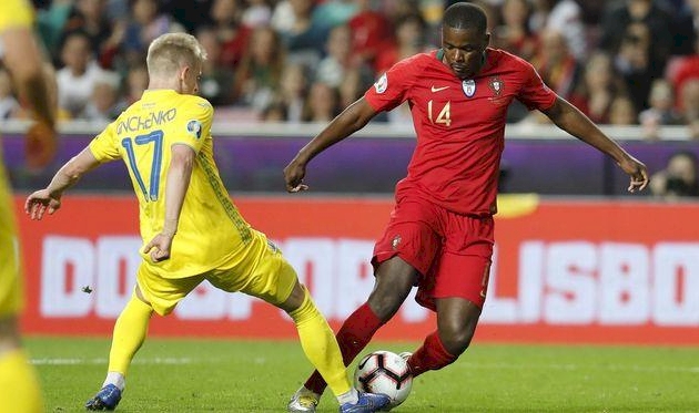 ЗИНЧЕНКО ПРОТИВ КАРВАЛЬО, ФОТО TWITTER.COM/SELECAOPORTUGAL