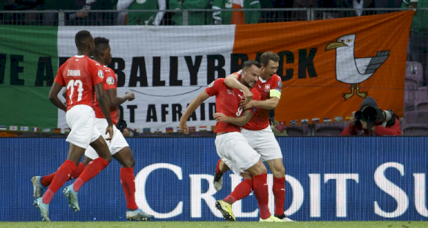 Швейцария празднует победу, фото: twitter.com/sfv_asf