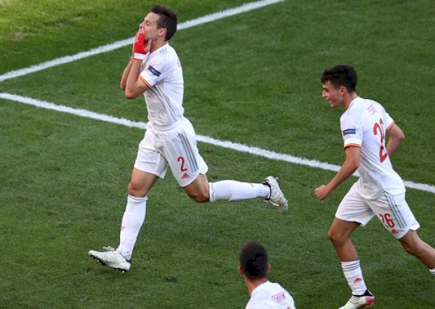 Сезар Аспиликуэта в матче против Хорватии, Getty Images