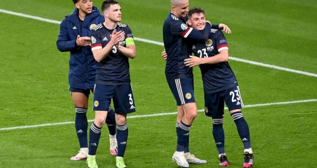 Сборная Шотландии после матча против Англии, Getty Images