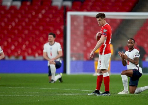 Кшиштоф Пьонтек в матче против Англии, Getty Images